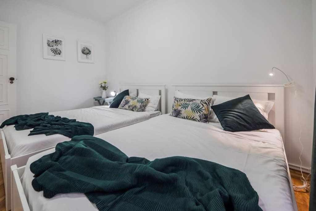 Apart Lisboa Confortavel 2 Quartos Com Terraco Одивелаш Экстерьер фото