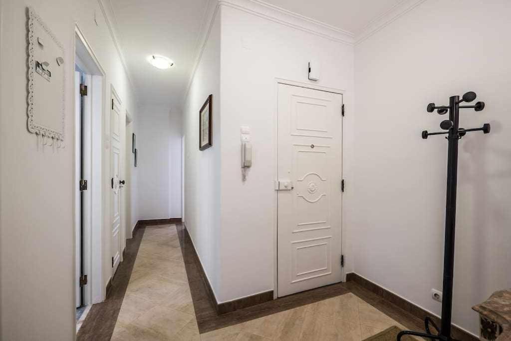 Apart Lisboa Confortavel 2 Quartos Com Terraco Одивелаш Экстерьер фото