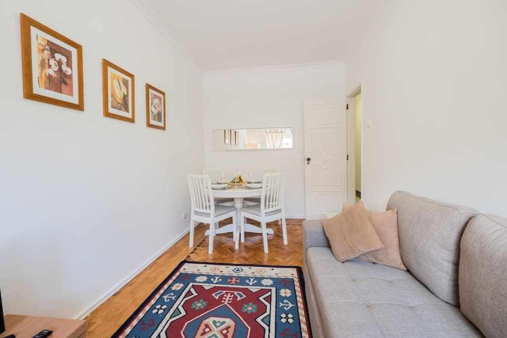 Apart Lisboa Confortavel 2 Quartos Com Terraco Одивелаш Экстерьер фото